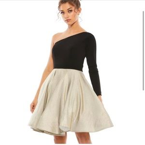 IEENA for MACDUGGAL black & gold one shoulder a-line cocktail dress.